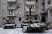 Четыре танка Т-64, припаркованные в жилом секторе Авдеевки, который контролируется правительственными войсками Украины, попали в отчет специальной мониторинговой миссии ОБСЕ за 1 февраля. Ранее соответствующую видеозапись опубликовал на своей странице в Twitter корреспондент ВВС Том Барридж. «В Авдеевке мы наткнулись на украинских военных и танки, которые, по всей видимости, были наготове, и слышали, что режим прекращения огня не соблюдается», — написал он