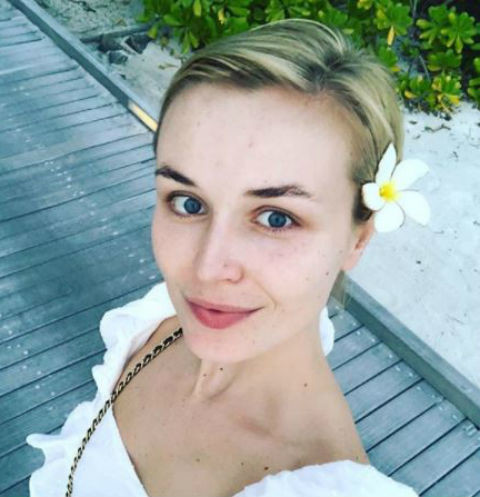 Поклонники поддержали певицу Поклонники поддержали певицу