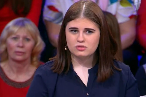 Валерия очень похожа на свою знаменитую маму Валерия очень похожа на свою знаменитую маму