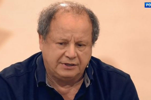 Вторая жена режиссера родила ему пять детей. Также Елена приняла сына Астрахана от первого брака как родного ребенка Вторая жена режиссера родила ему пять детей. Также Елена приняла сына Астрахана от первого брака как родного ребенка