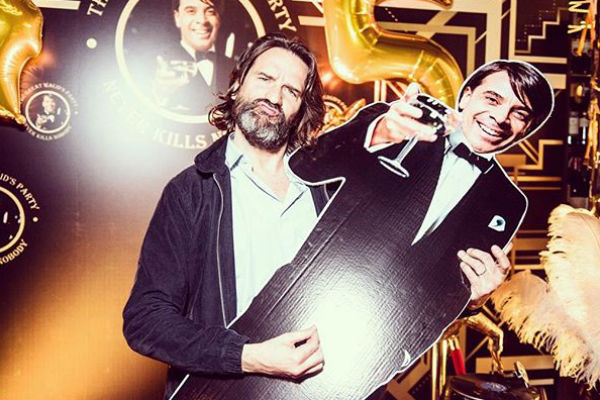 Фредерик Бегбедер на празднике Валида Арфуша Фредерик Бегбедер на празднике Валида Арфуша