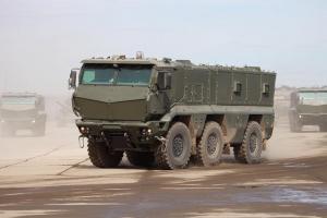 В российский город Набережные Челны пригнали на ремонт разбитую бронетехнику с Донбасса