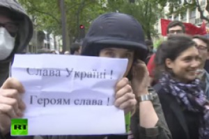 Во Франции журналистам российского канала "досталось" от украинских патриотов