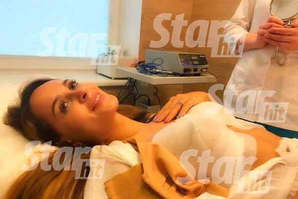Анна Калашникова старалась не забывать о косметических процедурах во время пребывания в больнице Анна Калашникова старалась не забывать о косметических процедурах во время пребывания в больнице