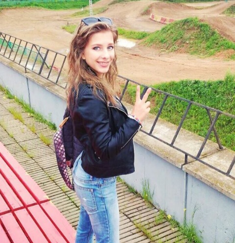 Лиза Арзамасова Лиза Арзамасова