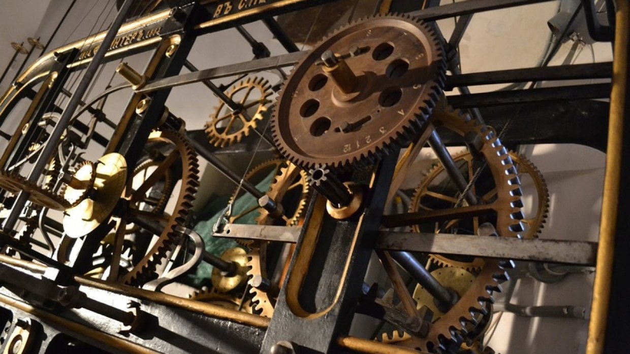 Древние механические часы