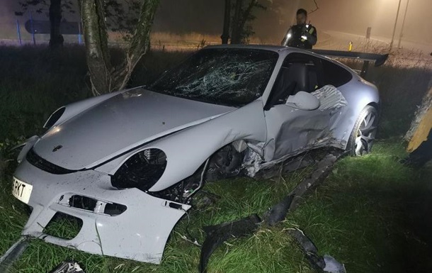 Подросток угнал Porsche за ?82 тысячи и разбил его: фото