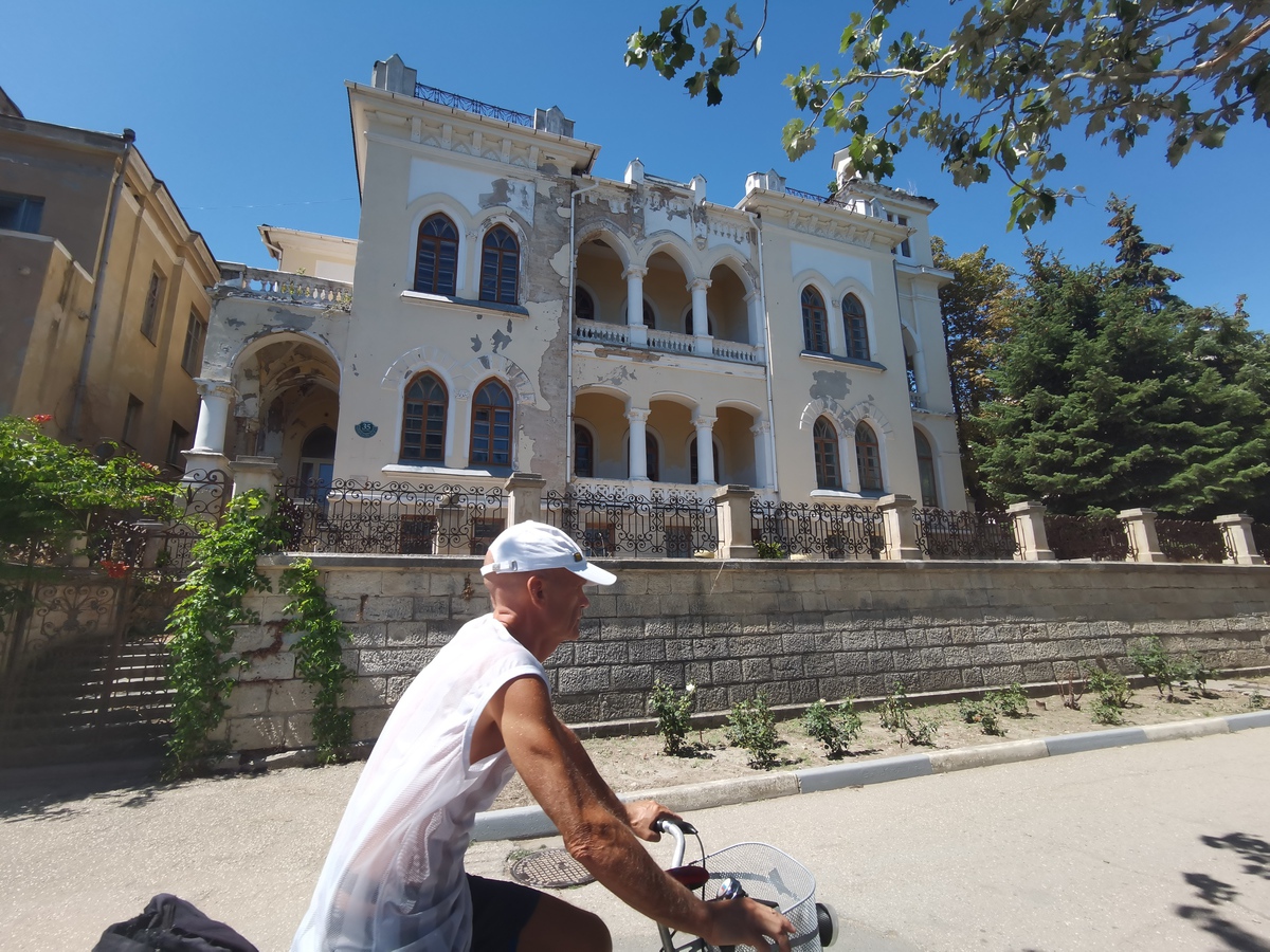 Феодосия крымск. Гриф про феодосия крымская. новости крыма феодосия.