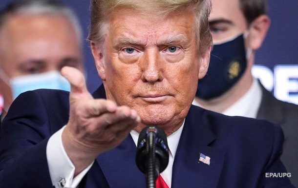 Twitter начал добавлять к постам Трампа примечание о победе Байдена