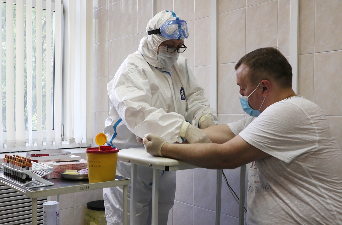 В Петербурге оценили ситуацию с заболеваемостью COVID-19 в праздники