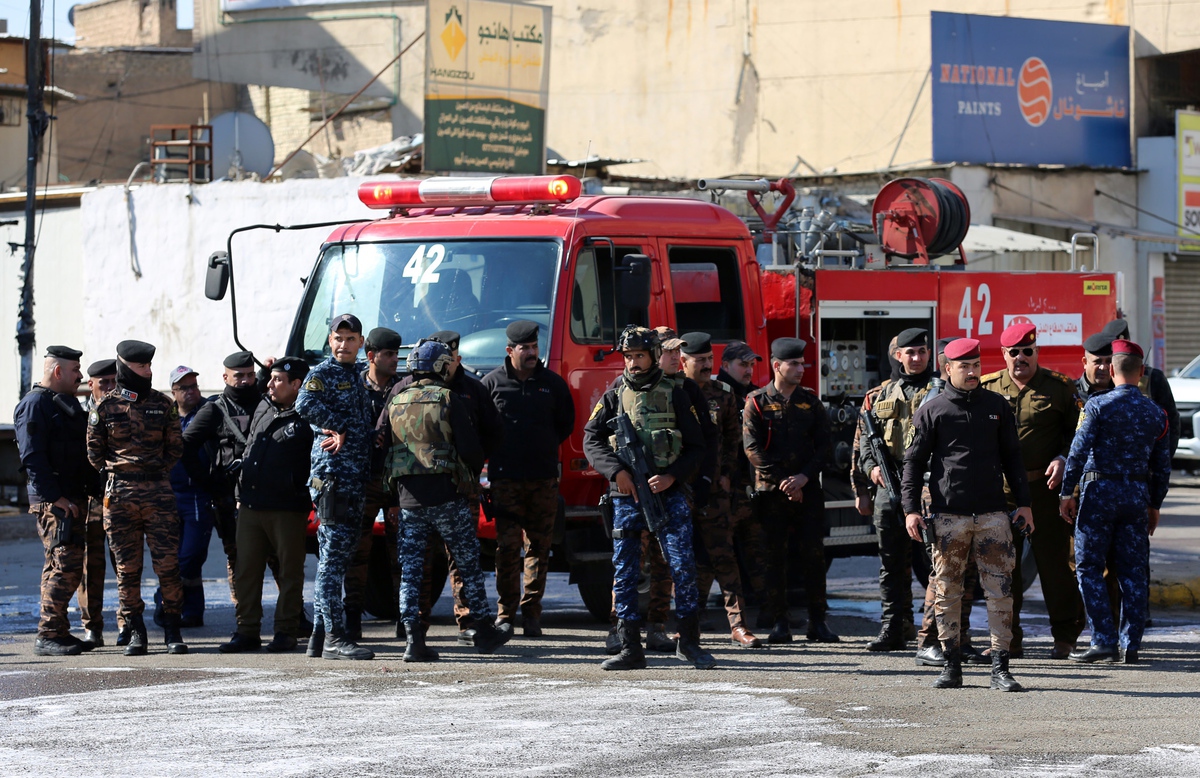 Два смертника взорвали себя на рынке Багдада. Погибли 32 человека