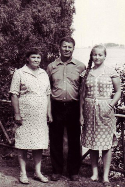 Артистка похоронила обоих родителей