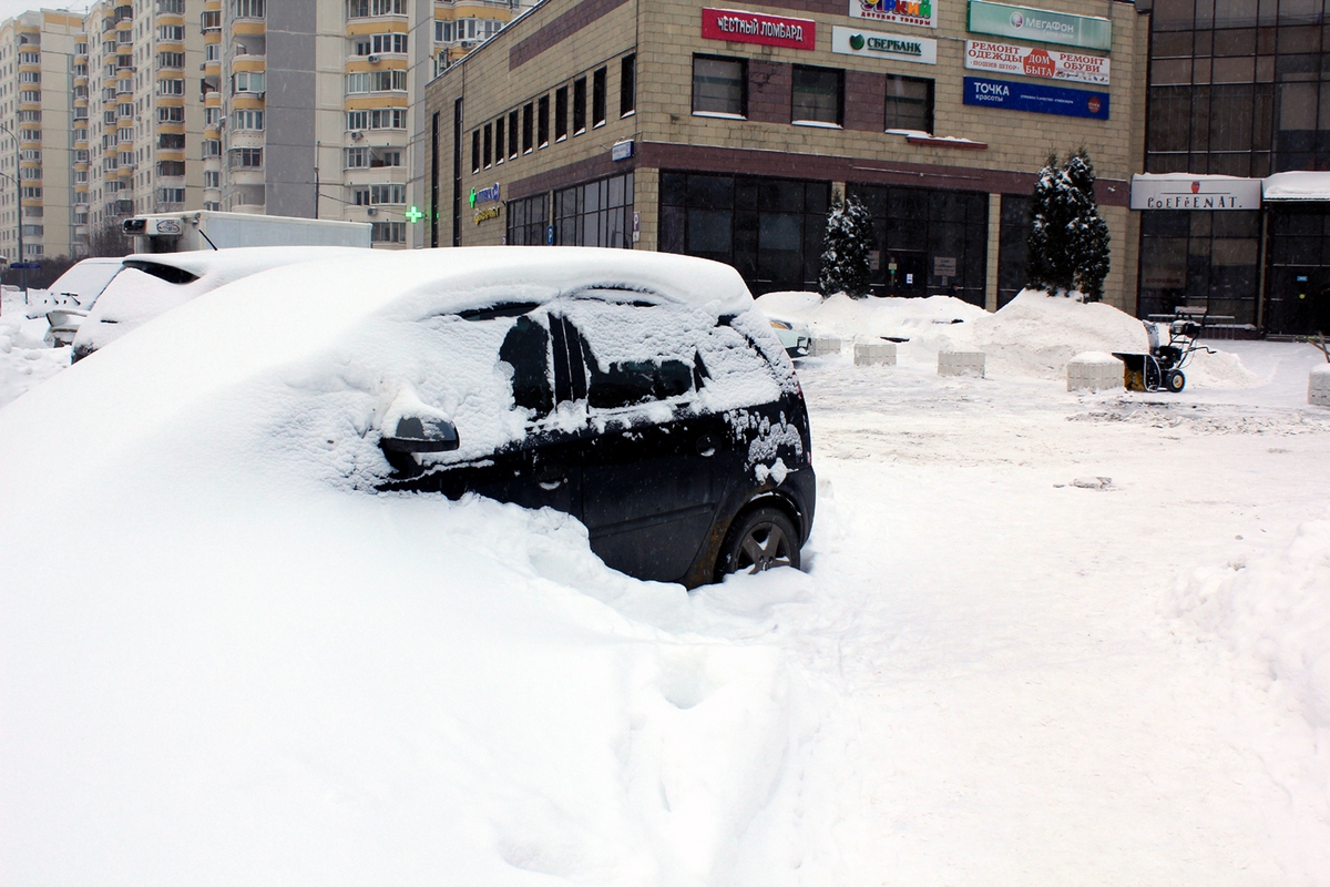 Будет ли еще снегопад в москве. Аномальный снегопад. Аномальный снегопад в истории Екатеринбурга. Аномальный снегопад в истории Екатеринбурга в 1984.