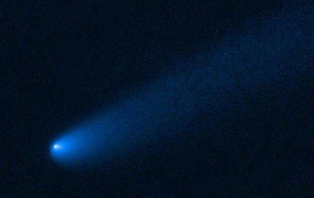 Hubble показал комету-трансформер