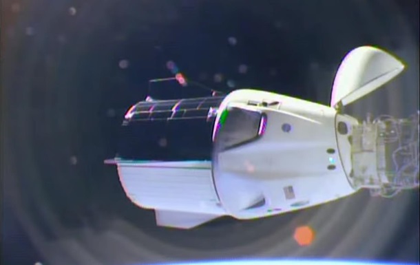 На МКС впервые перестыковали Crew Dragon на другой порт