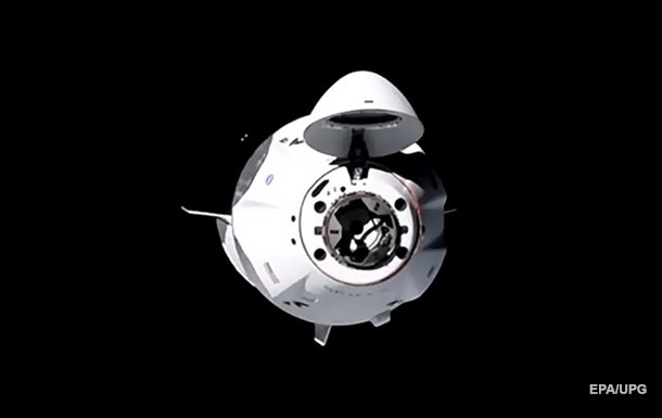 Crew Dragon с четырьмя астронавтами пристыковался к МКС