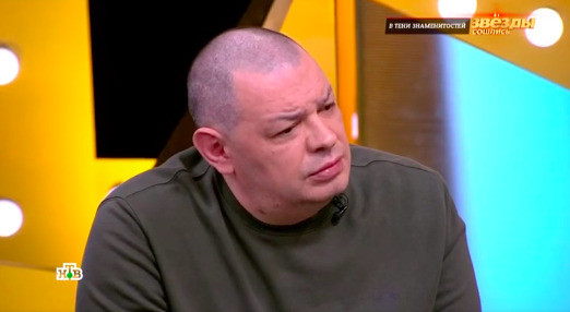 Алексей не разделяет интересов сестры
