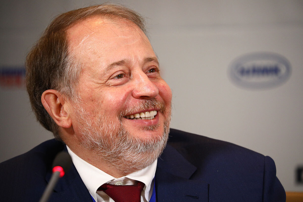 Владимир Лисин Владимир Лисин