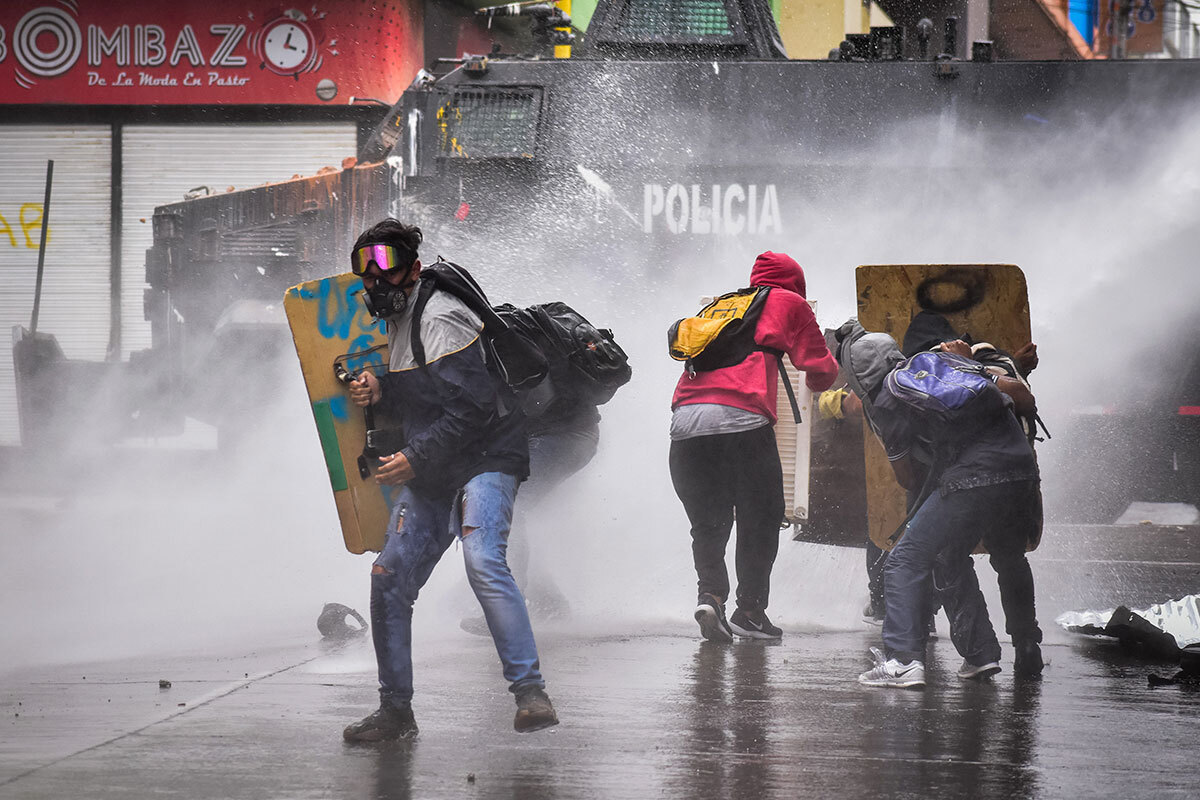 Протестные акции в Колумбии © ZUMA/ТАСС Протестные акции в Колумбии © ZUMA/ТАСС