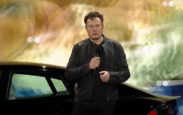 Илон Маск представил флагман Tesla Model S Plaid