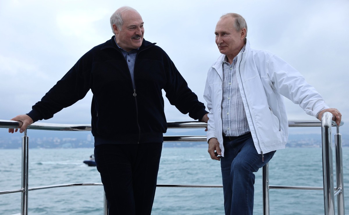 Александр Лукашенко и Владимир Путин Александр Лукашенко и Владимир Путин