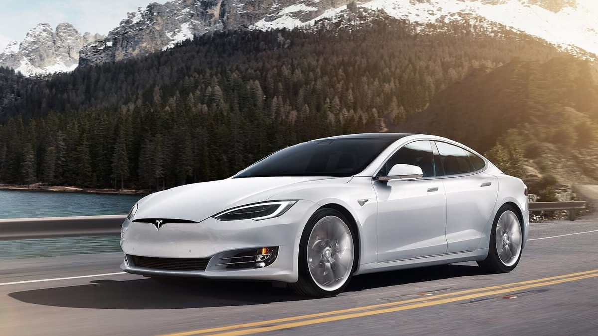 Автомобиль Tesla Автомобиль Tesla