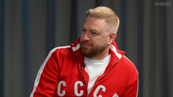 ВМФ, Олимпиада, ДТП в Москве: главные темы недели обсудили на «Петербургском уикенде»