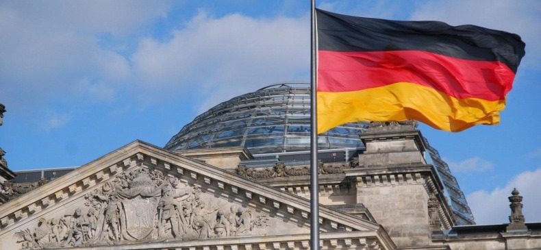 Новая-старая политика Германии по отношению к России: жёсткая на словах и слабая на деле?