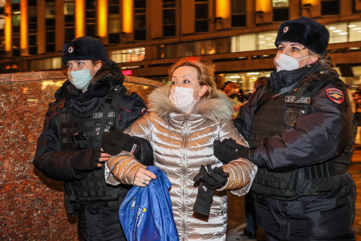 Антивоенные настроения в России растут по мере того, как армия приближается к Киеву