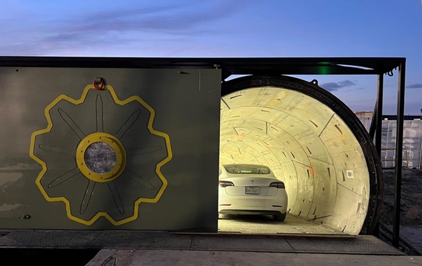 Компания Маска заявила о полномасштабных испытаниях Hyperloop