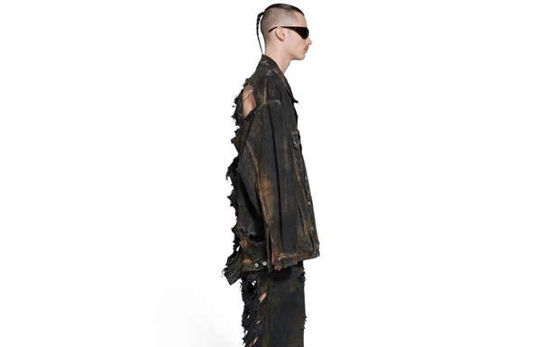 Balenciaga выпустил дырявые костюмы за пять тыс. долларов