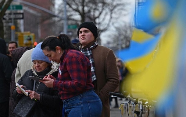 Украинцы в США ошибочно получили сообщение с приказом покинуть страну