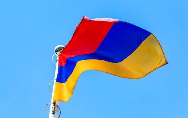 Россия готовит пророссийских политиков на выборы в Армении - СМИ