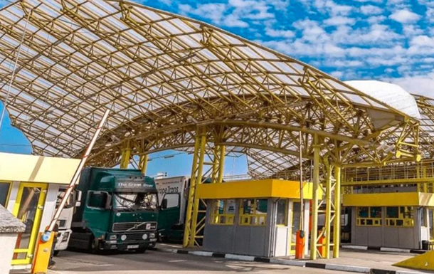 Польским перевозчикам запретили блокировать КПП на границе с Украиной