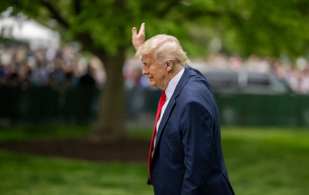 Трамп объявил, что отменит санкции США против Сирии